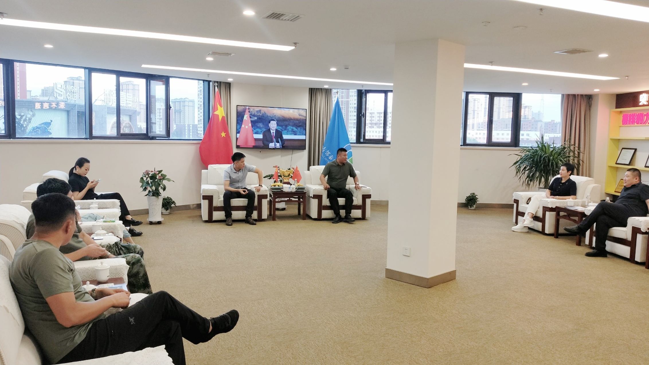 内蒙古通辽市科尔沁区政协委员莅临我司指导工作